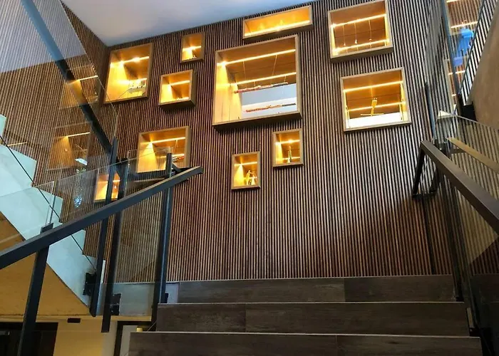 Departamento En Destacado Edificio Centrico